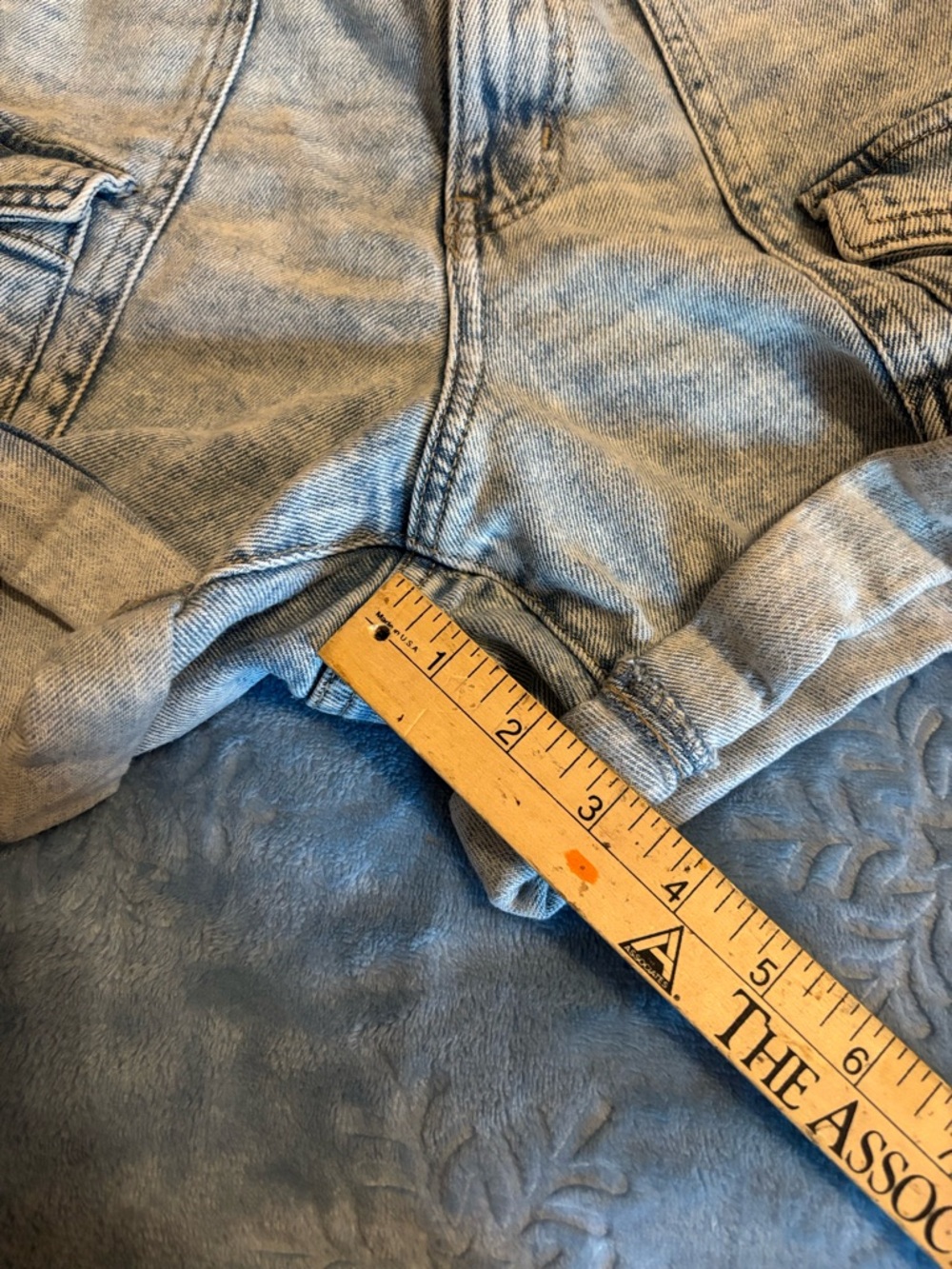Time and Tru Washed Denim Cargo Shorts - Picture 4 of 5